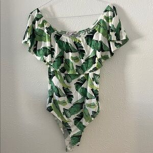Angel Kiss Green Leaf Print Top